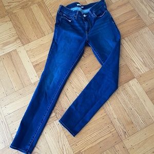 Levi’s dark wash skinny jeans (711 skinny)